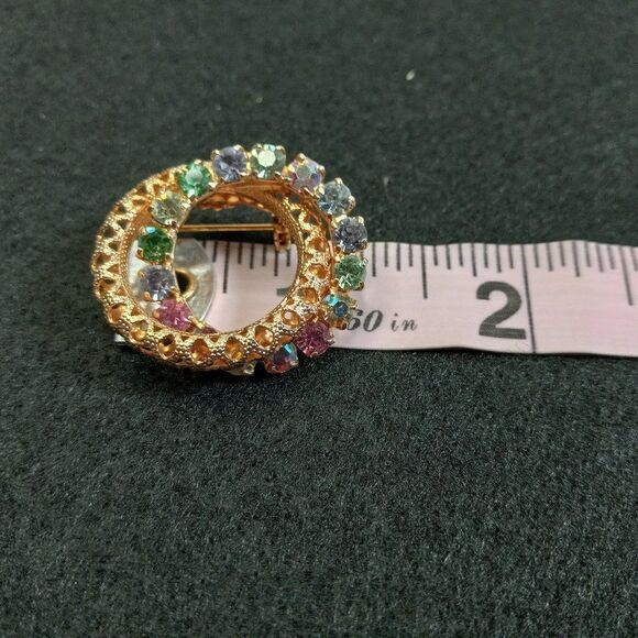 Double Gold tone Rings Brooch - Picture 3 of 5